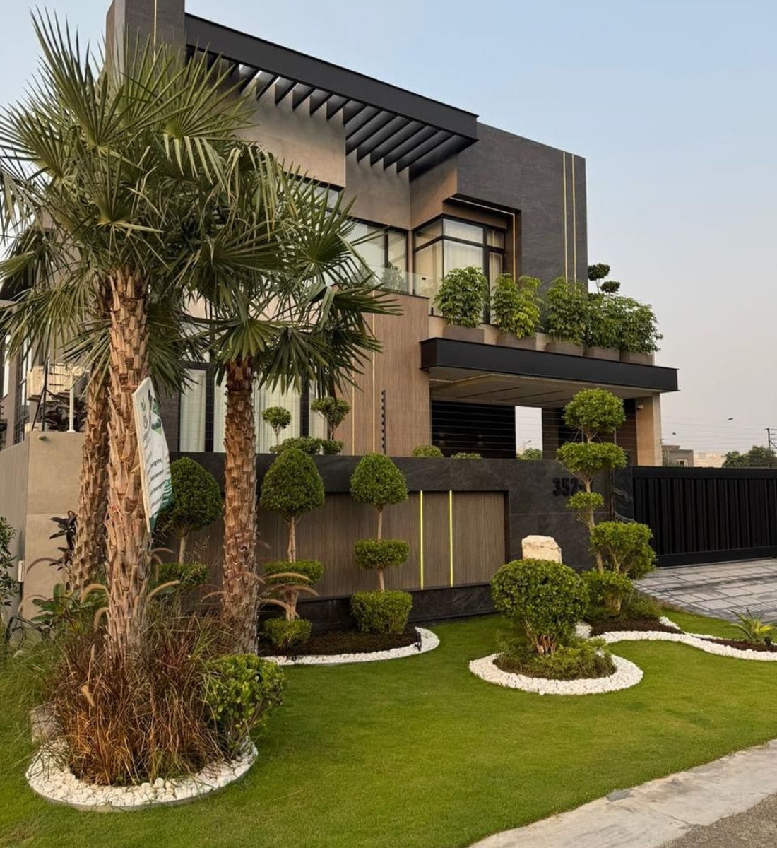 1 Kanal House Design With Lawn